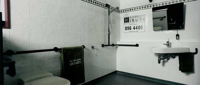 TOP 5 WAYS TO OUTFIT THE BATHROOM FOR DISABLED OR ELDERLY LOVED ONES