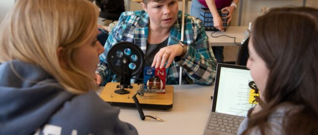 ILLINOIS STATE UNIVERSITY PROFESSOR AWARDED $1.5 MILLION NSF GRANT TO IMPROVE SCIENCE EDUCATION FOR BLIND AND LOW-VISION STUDENTS